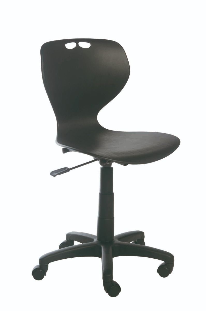 Mata Swivel Chair
